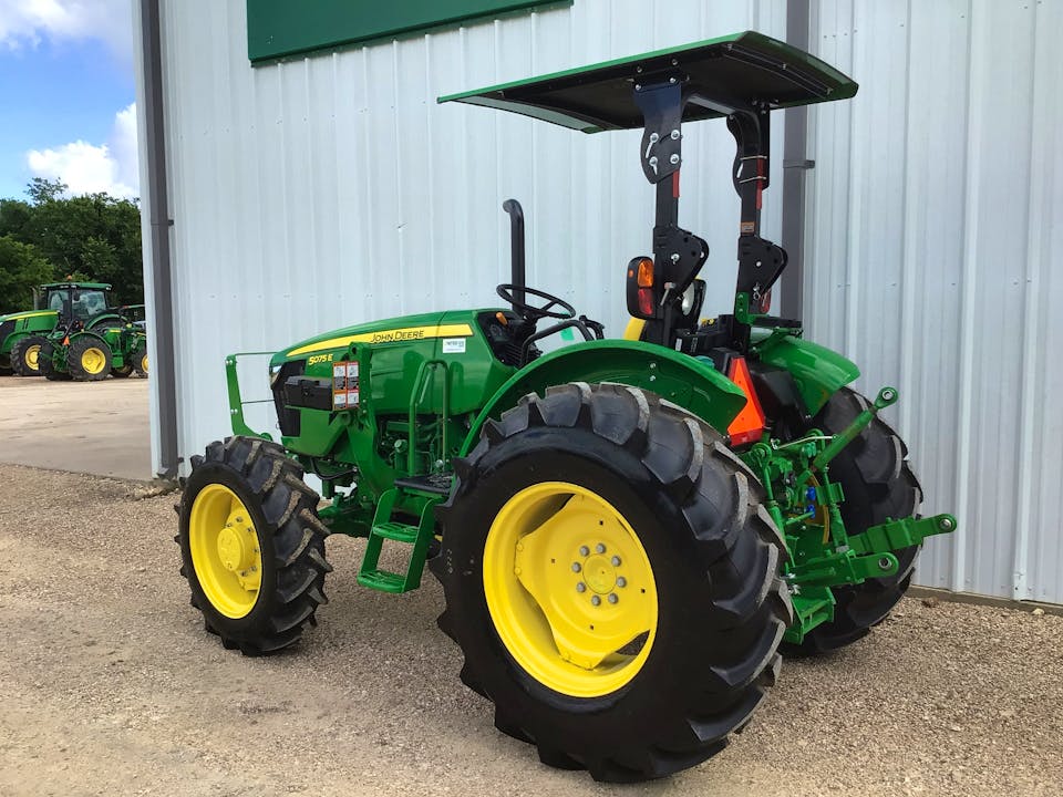John Deere 5075E