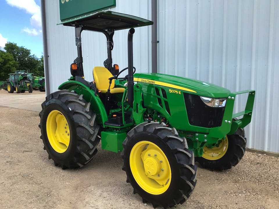 John Deere 5075E