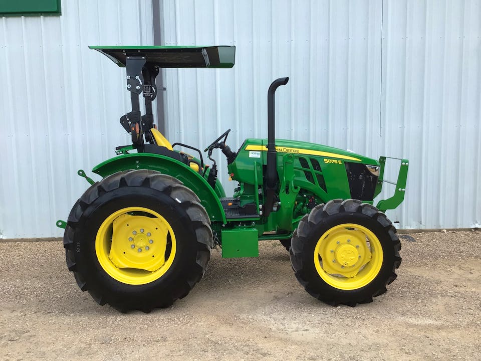John Deere 5075E