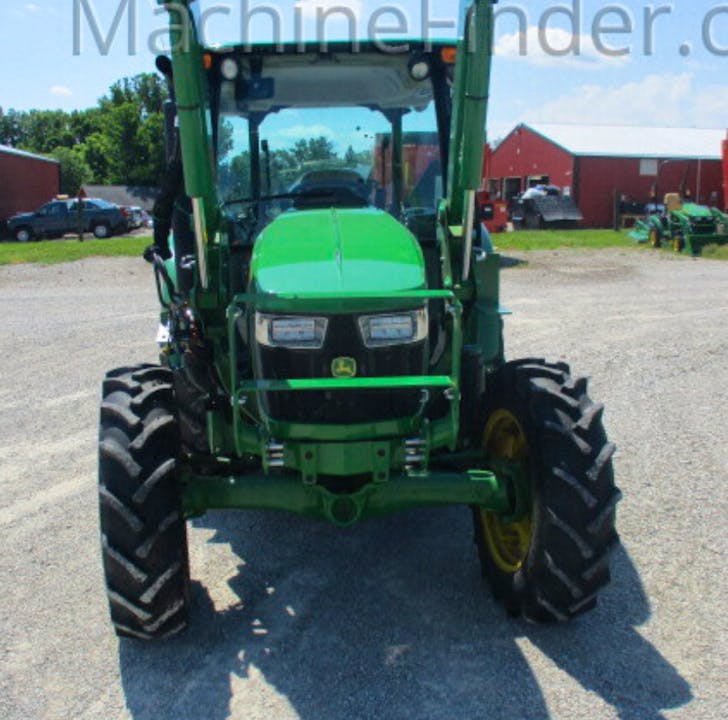 John Deere 5075E