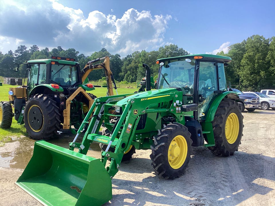 John Deere 5090E