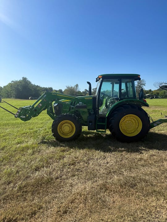 John Deere 5090E