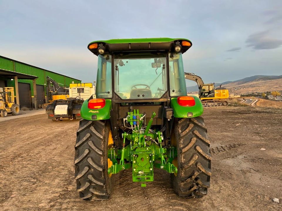 John Deere 5090E