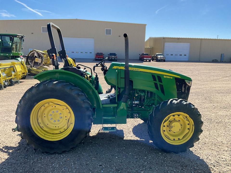 John Deere 5095M