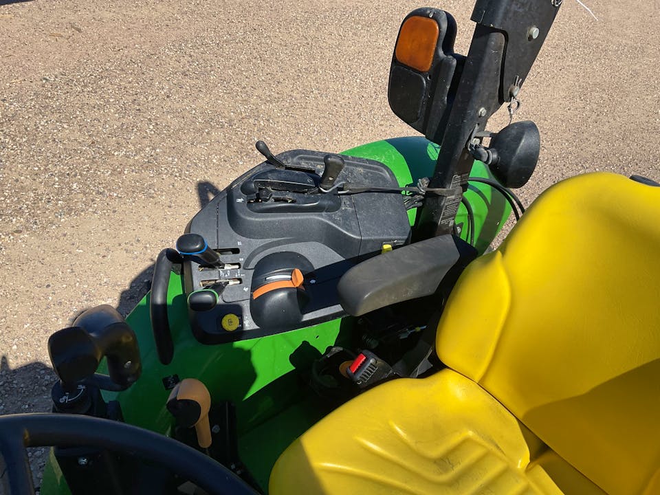 John Deere 5095M