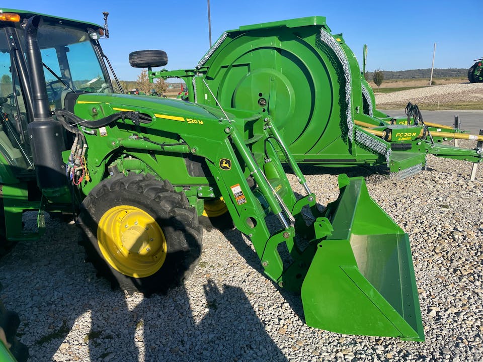 John Deere 5100E