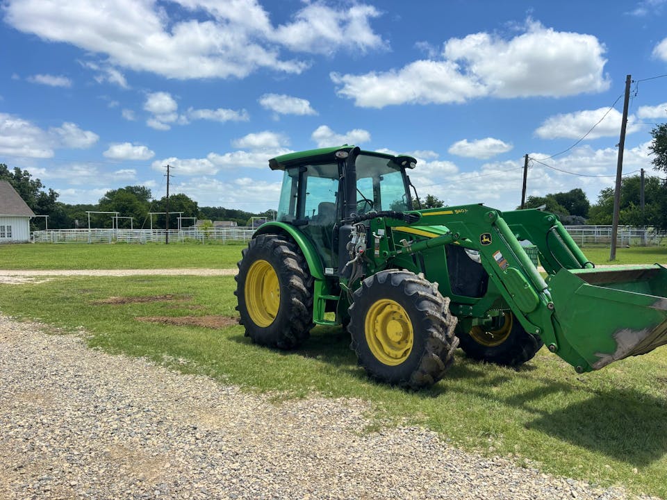 John Deere 5120M