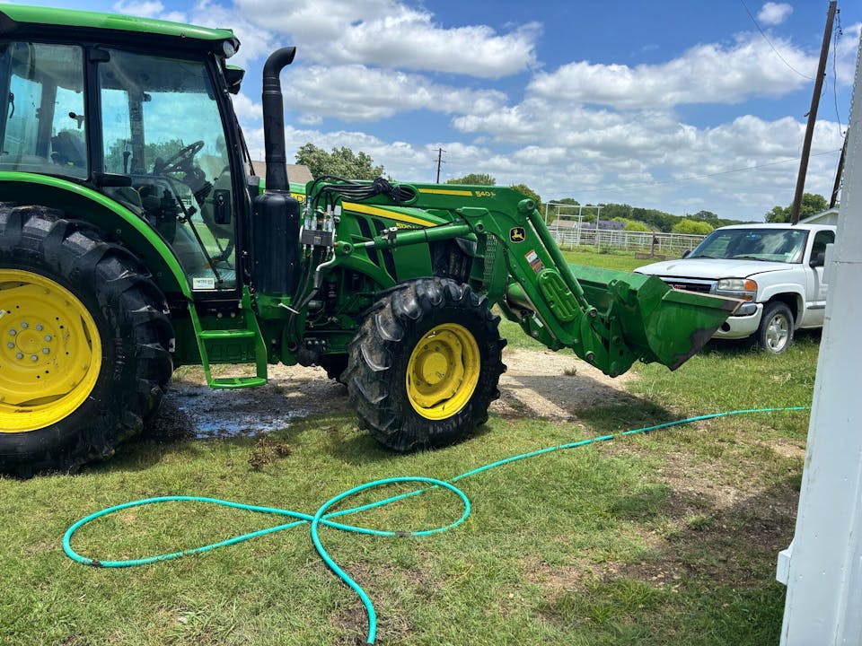John Deere 5120M