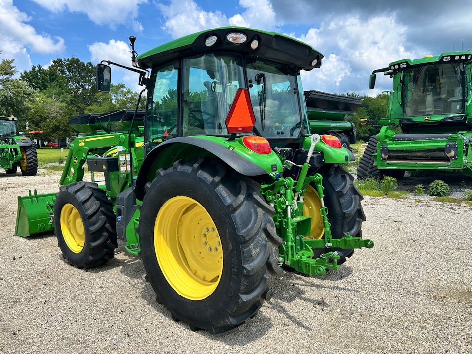 John Deere 5120M