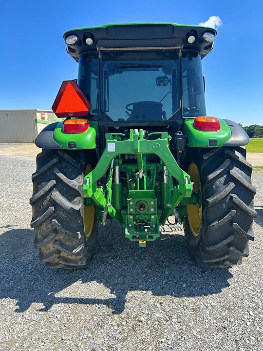 John Deere 5120M