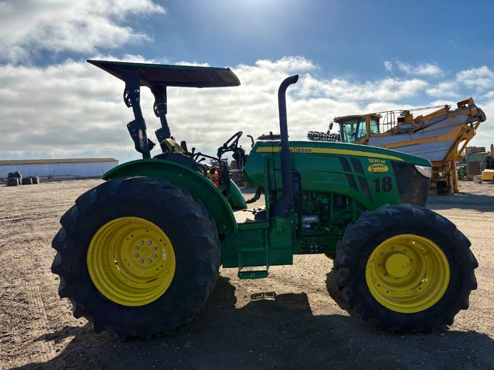 John Deere 5120M