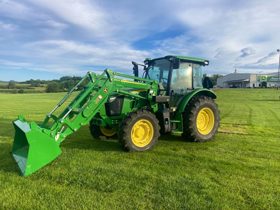 John Deere 5130M
