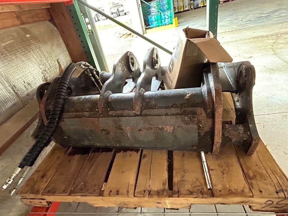 John Deere 524P HI VIS