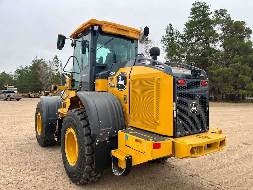 John Deere 524P