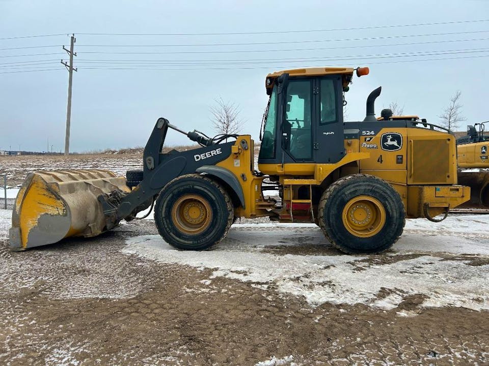 John Deere 524P