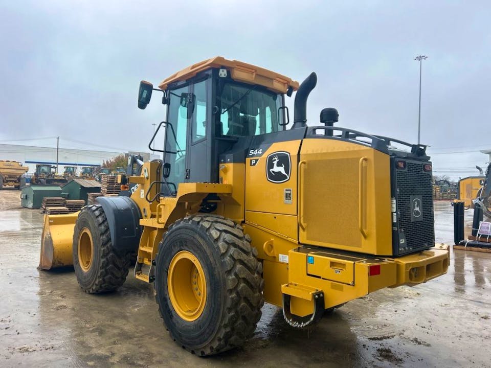 John Deere 544P