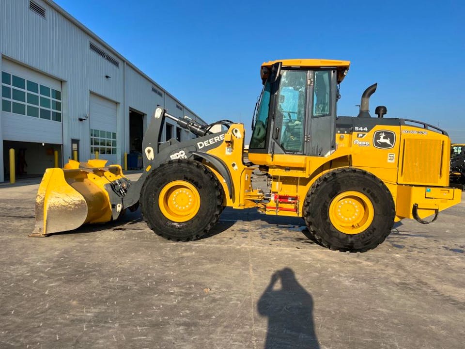 John Deere 544P