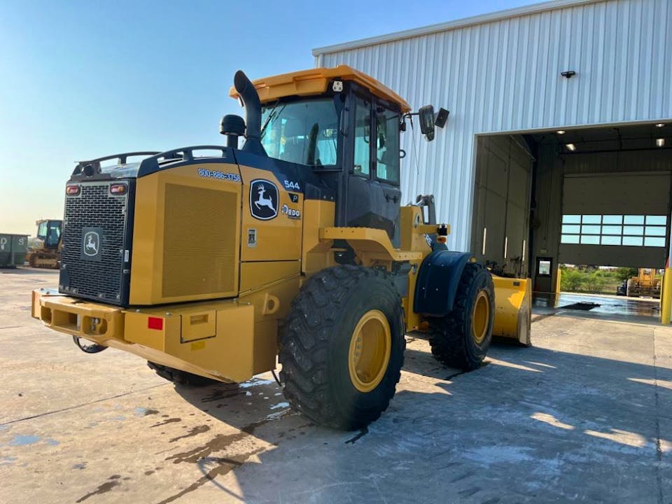 John Deere 544P