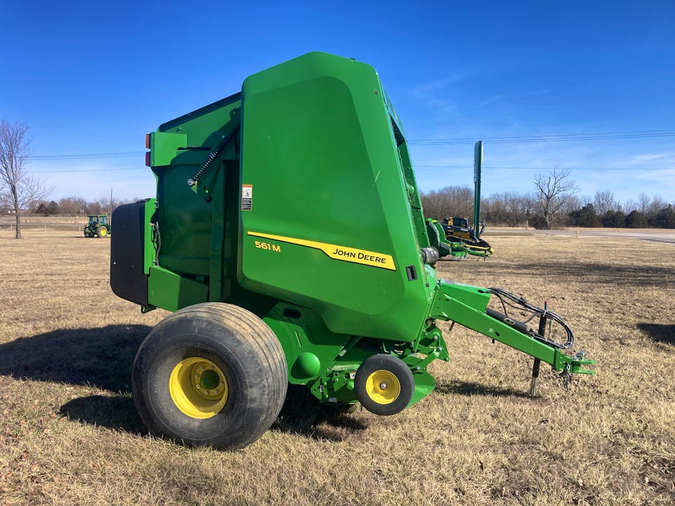 John Deere 561M