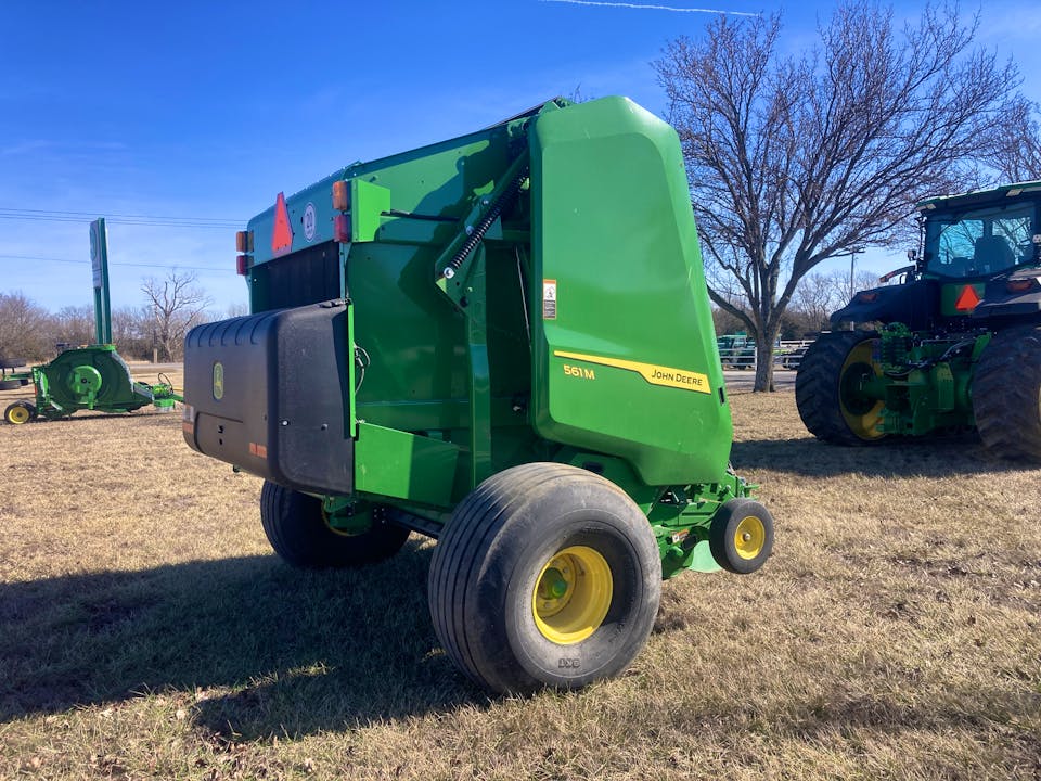 John Deere 561M