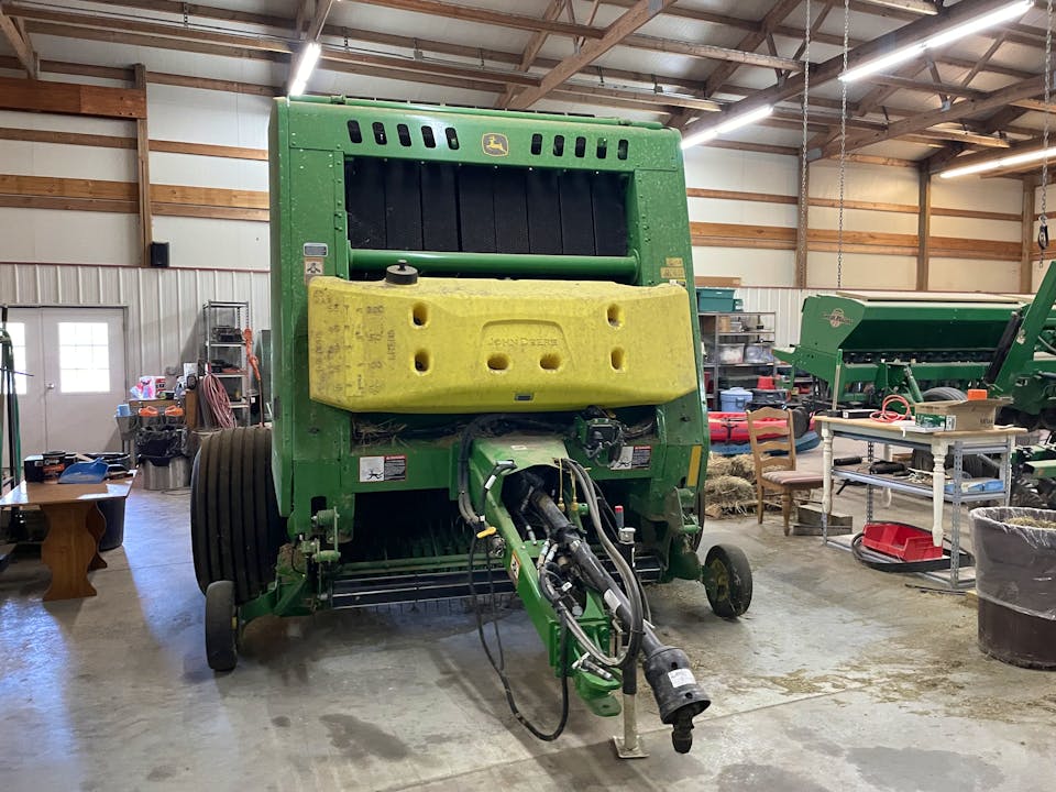 John Deere 561M