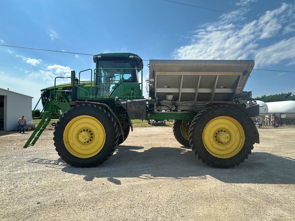 John Deere 600R
