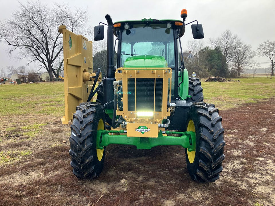 John Deere 6105E