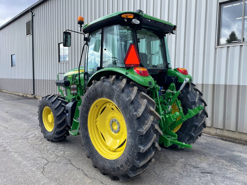 John Deere 6120E