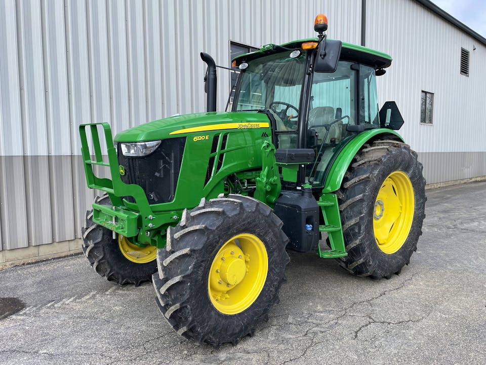 John Deere 6120E