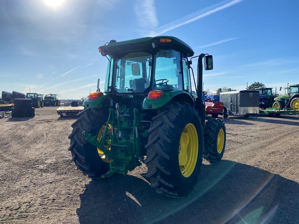 John Deere 6120E
