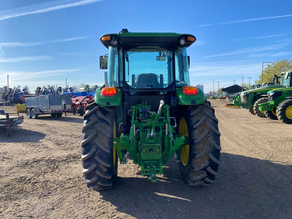 John Deere 6120E
