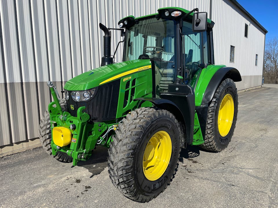 John Deere 6120M
