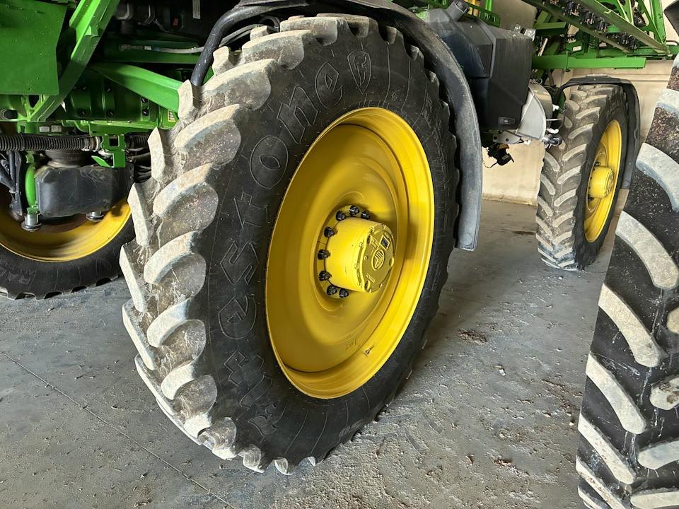 John Deere 612R