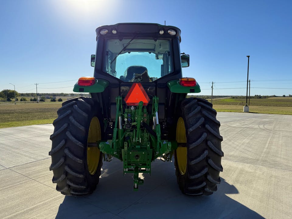 John Deere 6130M
