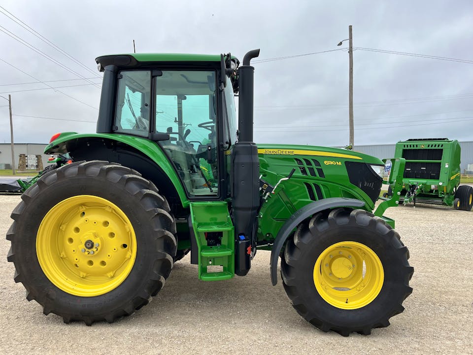 John Deere 6130M