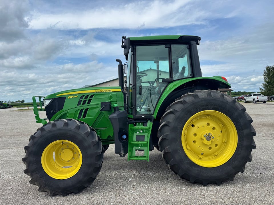 John Deere 6130M