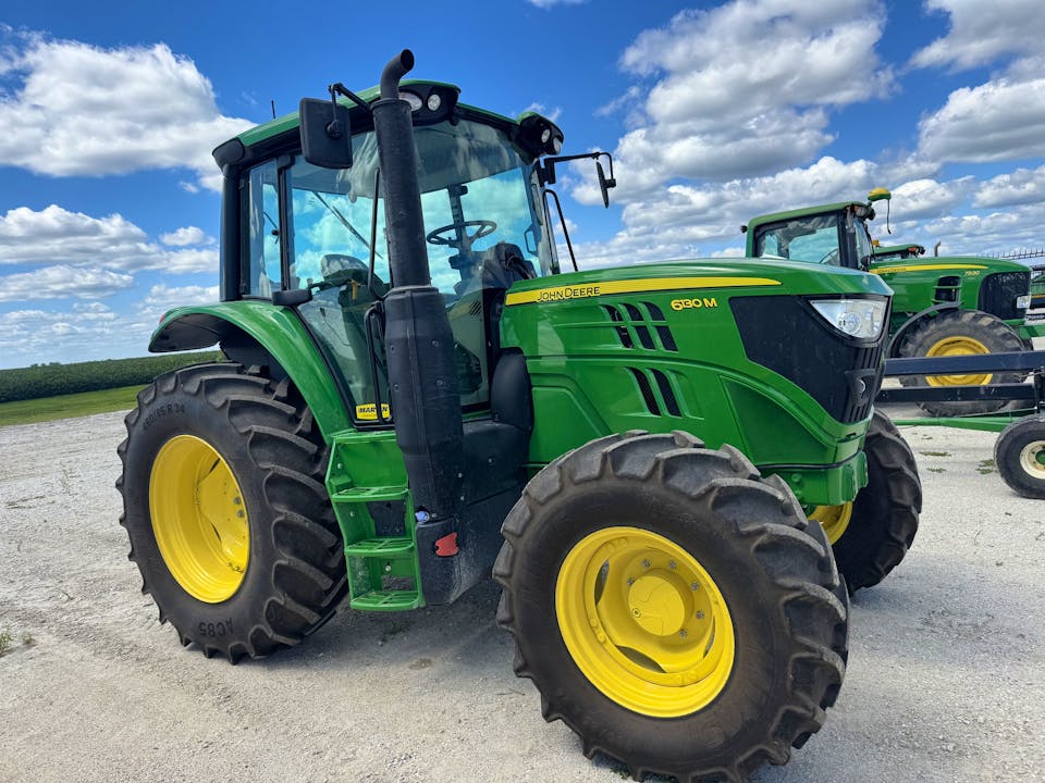 John Deere 6130M Cab