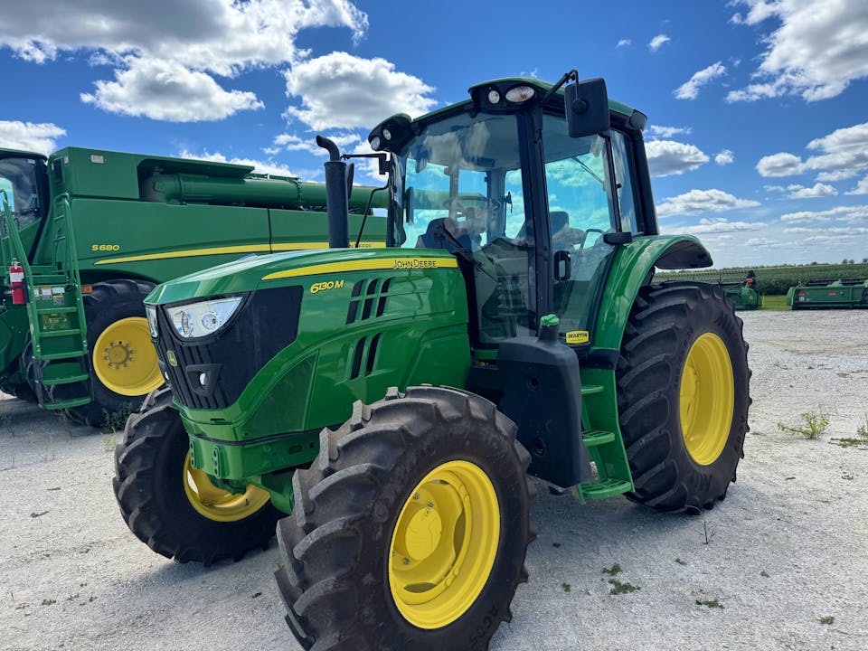 John Deere 6130M Cab