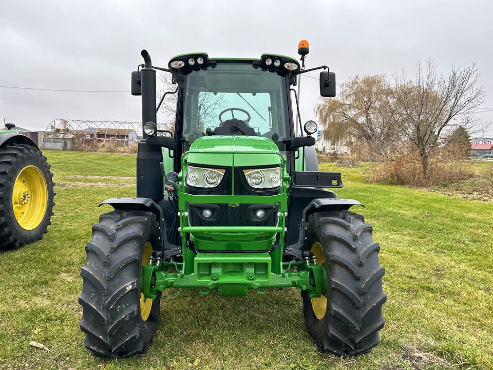 John Deere 6130M
