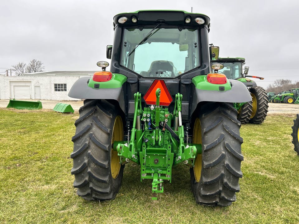 John Deere 6130M
