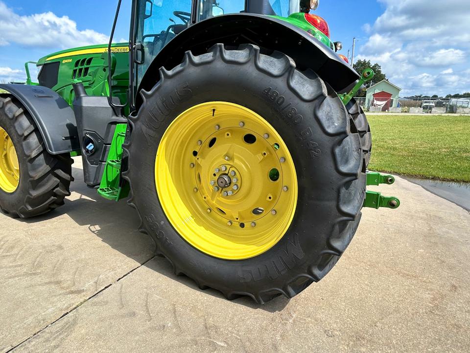 John Deere 6145M