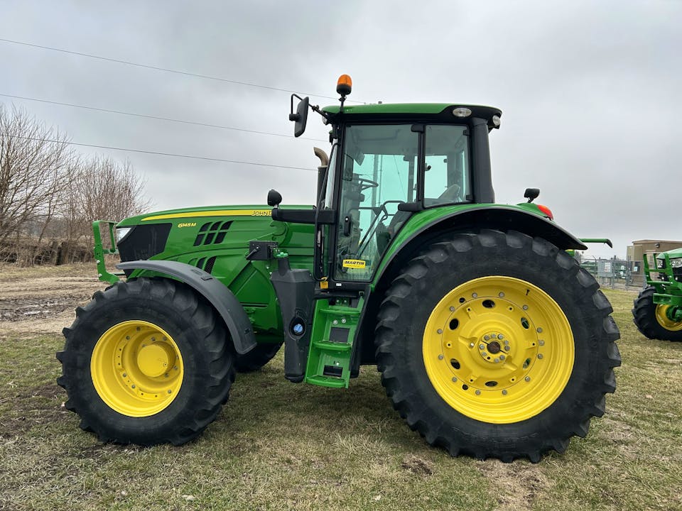 John Deere 6145M