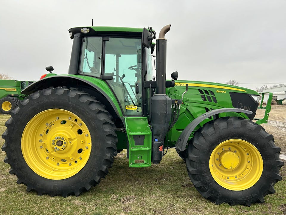 John Deere 6145M