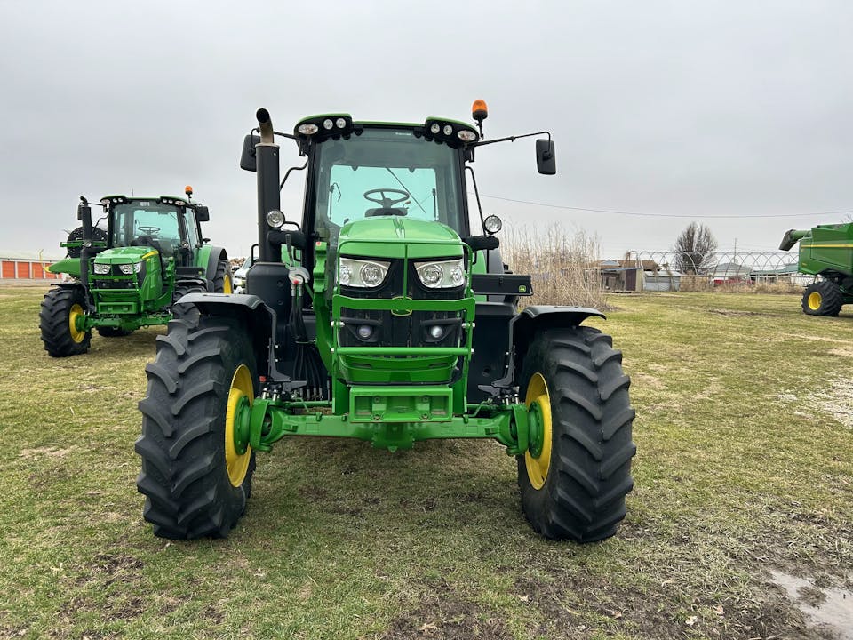 John Deere 6145M