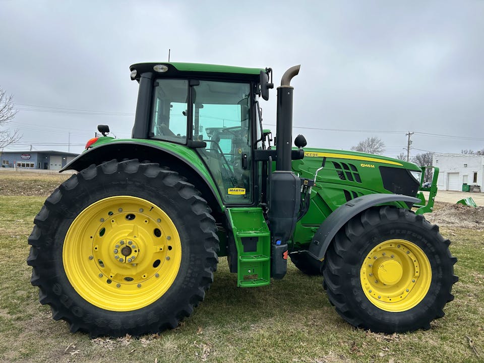 John Deere 6145M