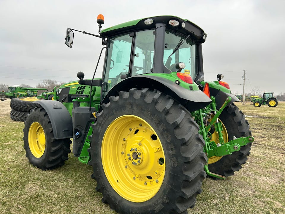 John Deere 6145M