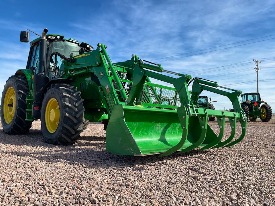 John Deere 6145M