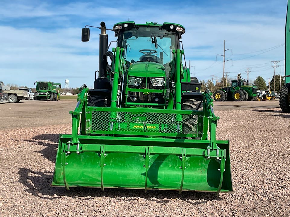 John Deere 6145M