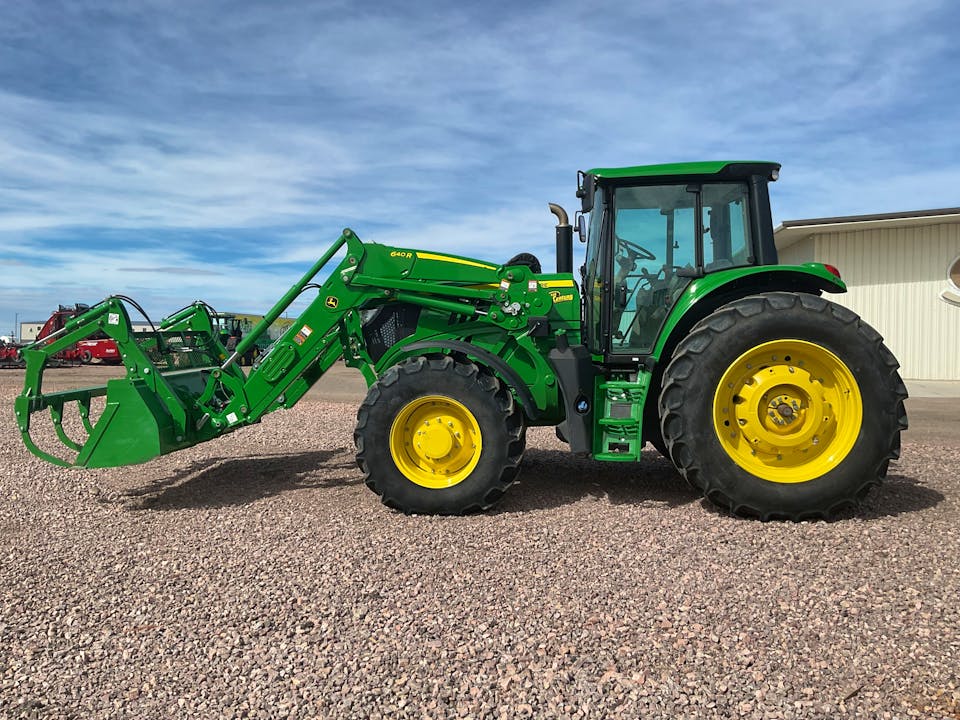 John Deere 6145M