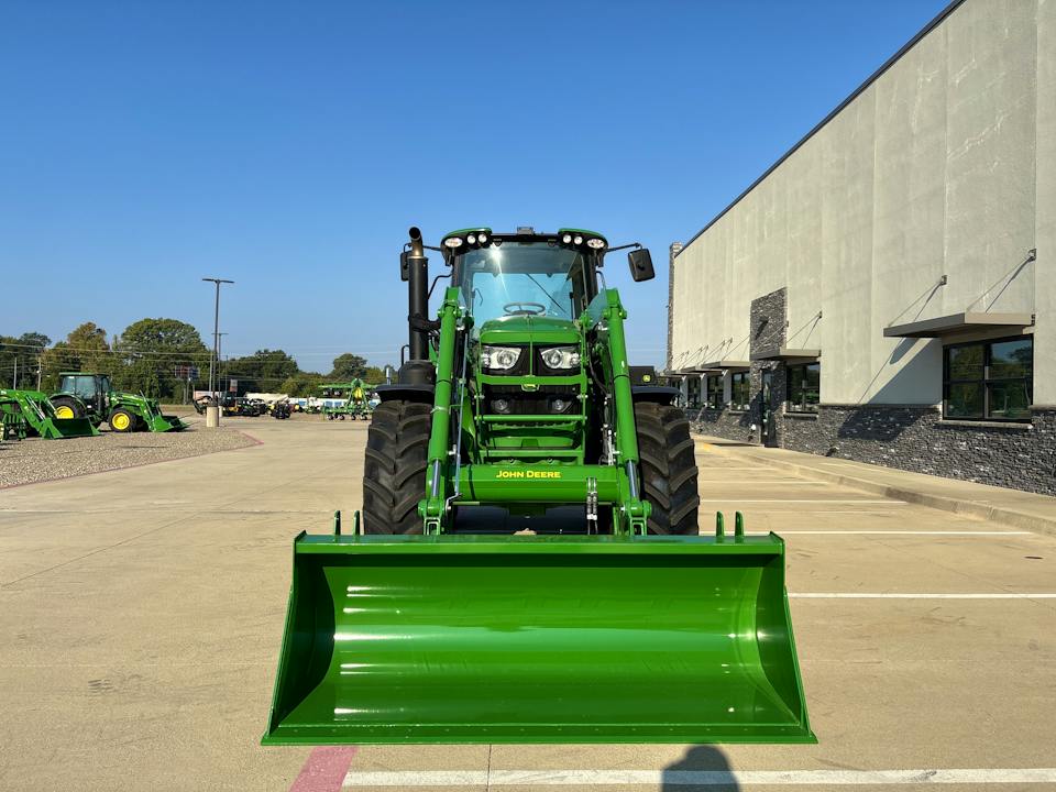 John Deere 6155M